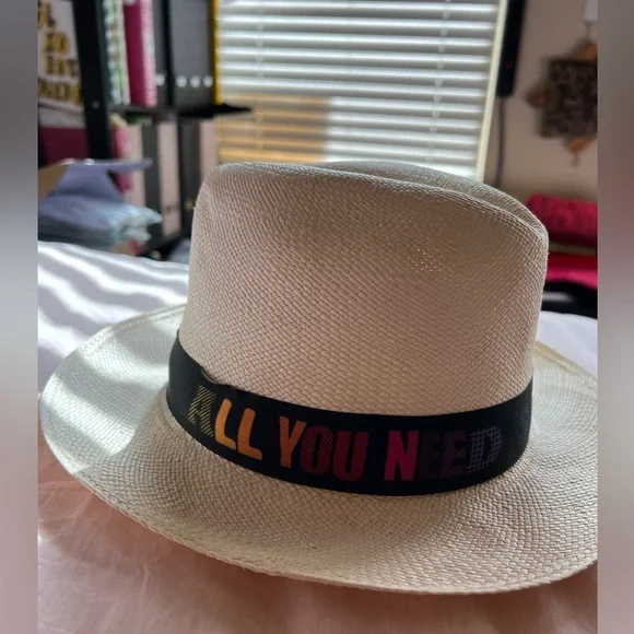 100% Hand Made Panama Hat. Handwoven in Ecuador. - Picture 5 of 11